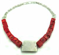 Chunky Coral Rectangle Chain Neckpiece