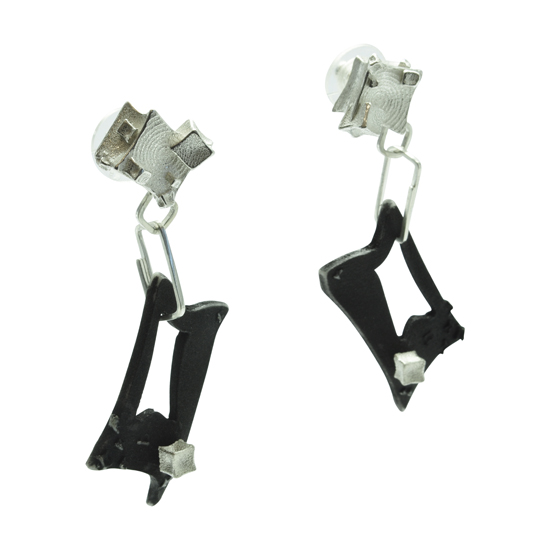 https://www.gennadelaney.com/wp-content/uploads/2018/10/Genna-Delaney-Gothic-cube-drop-rectangle-earrings.jpg