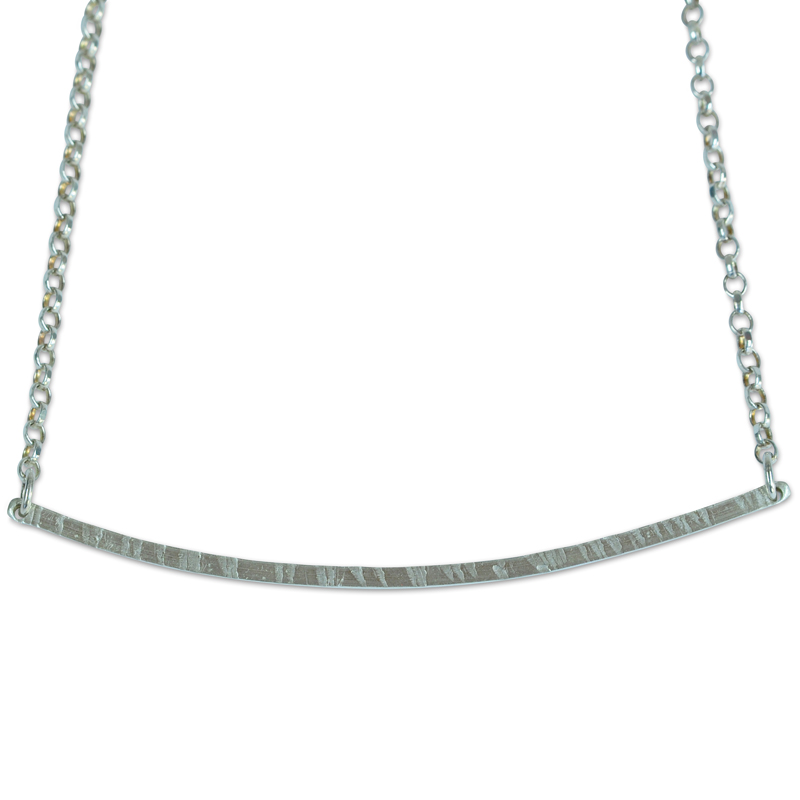 textured wave bar necklace