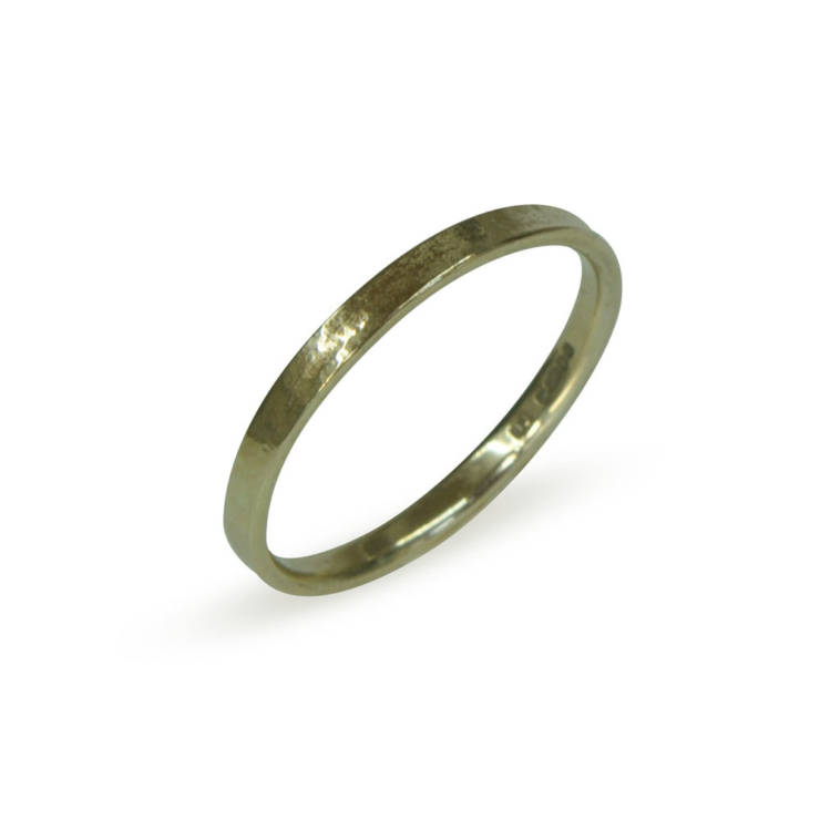 9ct yellow gold ring