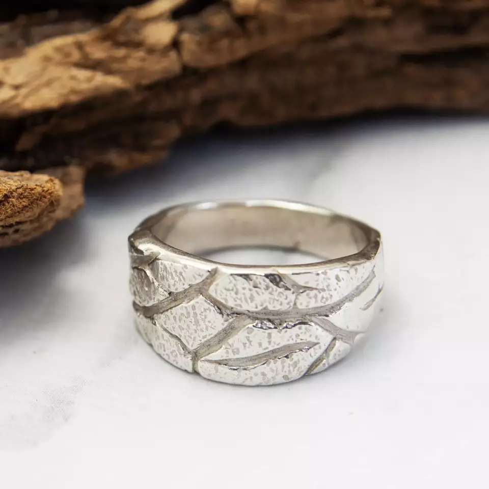 silver tree bark ring flat - web