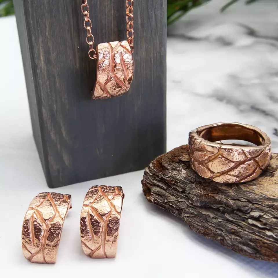 9ct rose gold plated tree bark hoop earrings pendant and ring