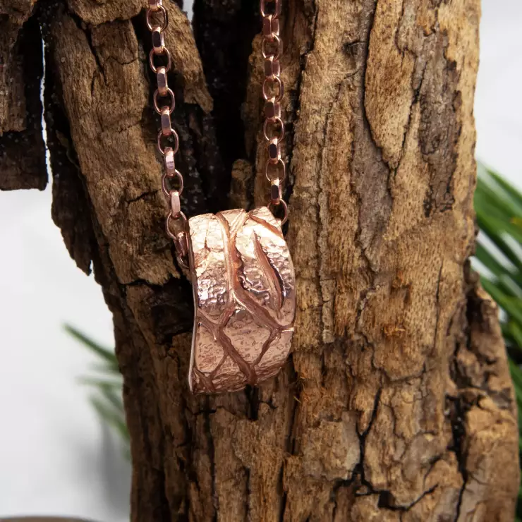 rose gold tree bark textured pendant